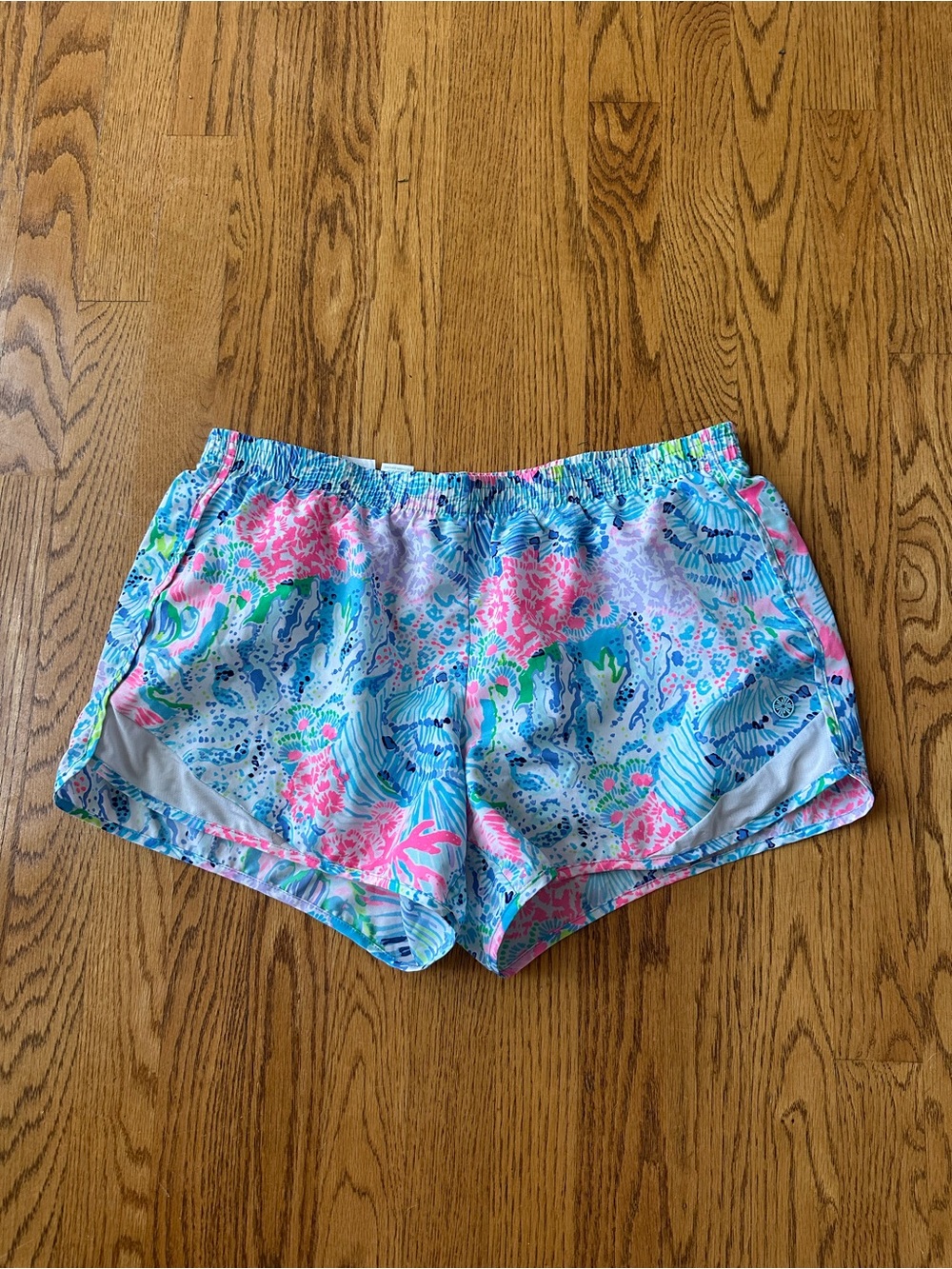 Lilly Pulitzer sink or swim luxletic shorts